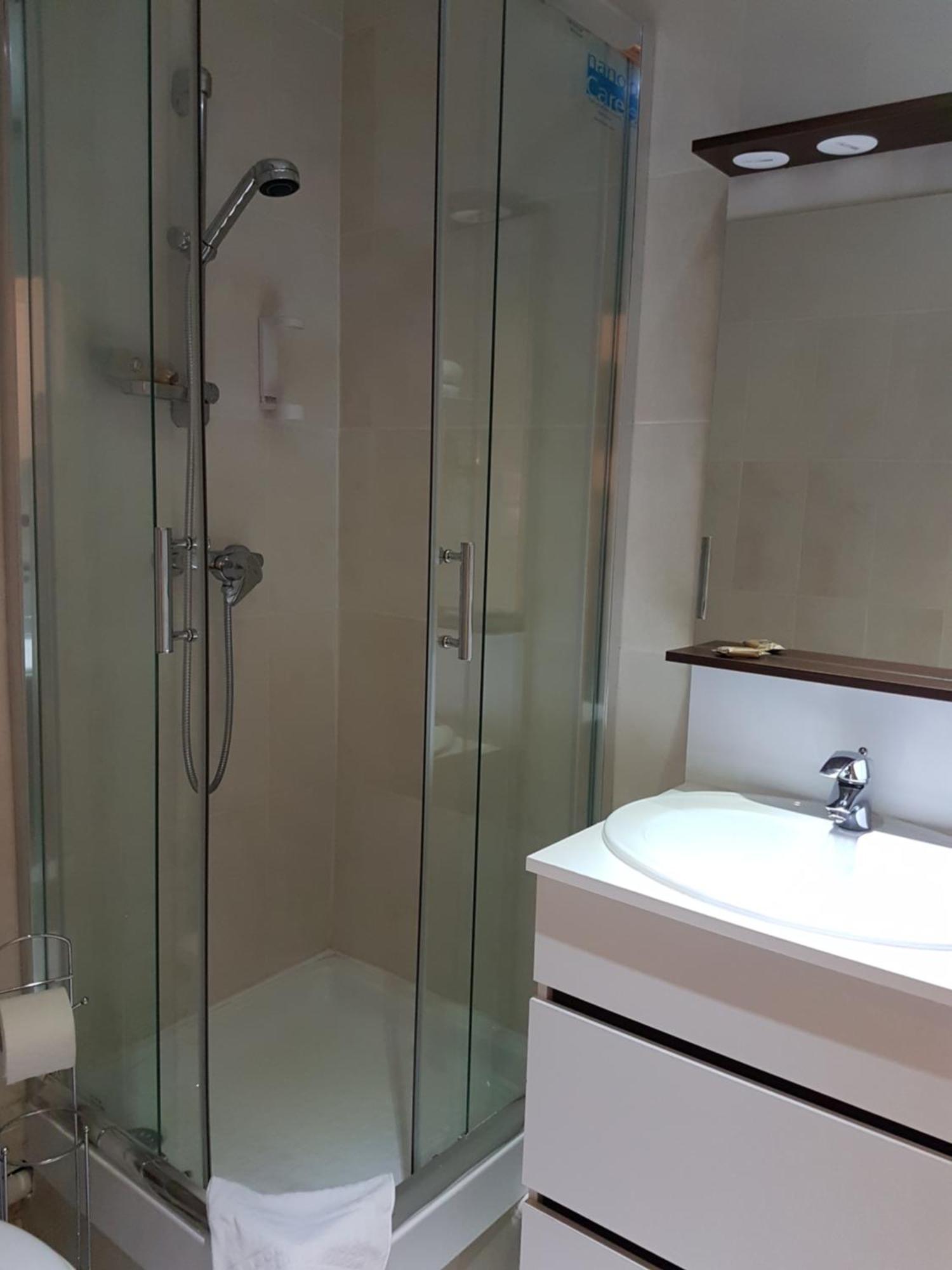 Nevers Hotel Dış mekan fotoğraf
